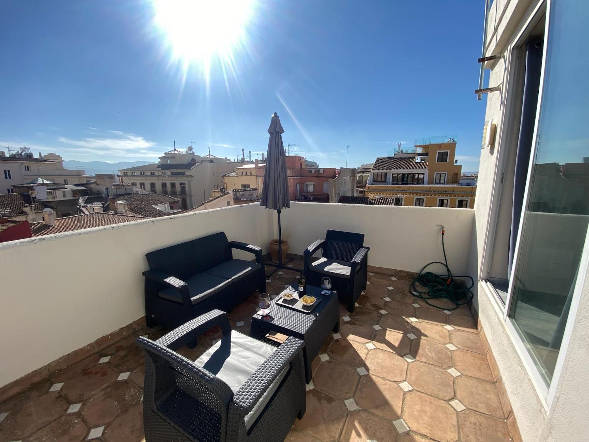 شقة Atico Con Vistas En Granada Centro المظهر الخارجي الصورة